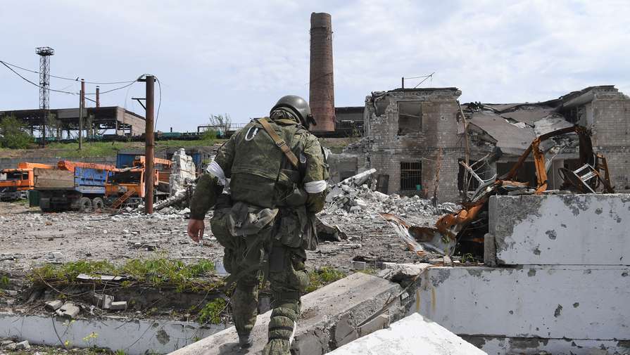 НМ ДНР сообщила об уничтожении под Авдеевкой колонны украинской техники с боеприпасами