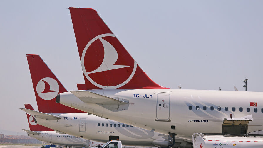 "Есть серьезная проблема". Россиянам не советуют летать на Turkish Airlines в Мексику