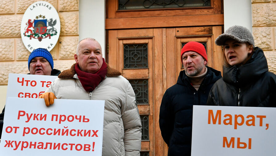 Киселев пообещал выходить на митинги в защиту прав журналистов