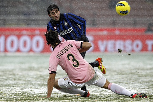 Диего Милито четырежды поразил ворота «Палермо»