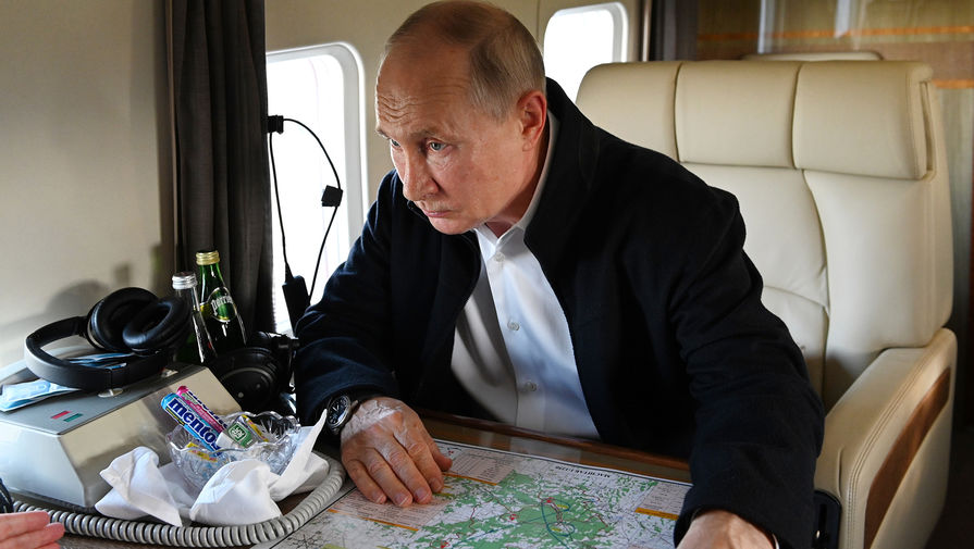 Путин поручил спорные вопросы в отношении пострадавших от пожаров решать в пользу людей