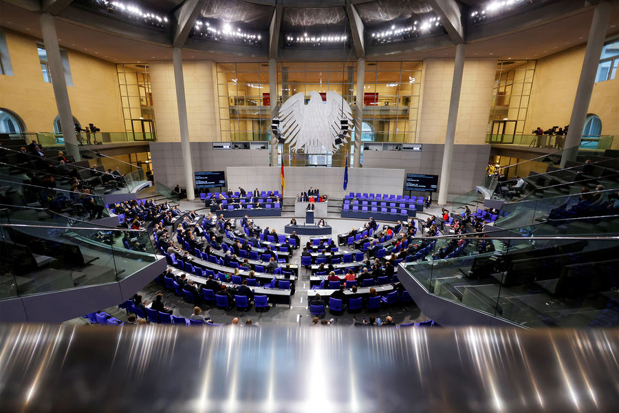 На пленарном заседании Бундестага, 9 декабря 2021 года