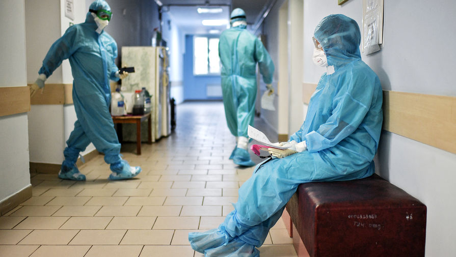 В России за сутки выявлены 53 335 случаев заражения коронавирусом, 111 человек умерли