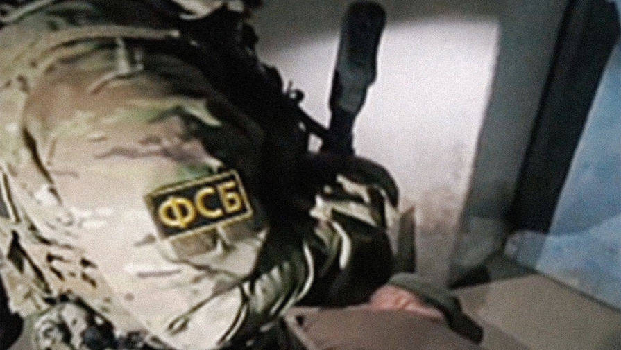 ФСБ задержала в Курске агента украинской разведки, шпионившего за военными России