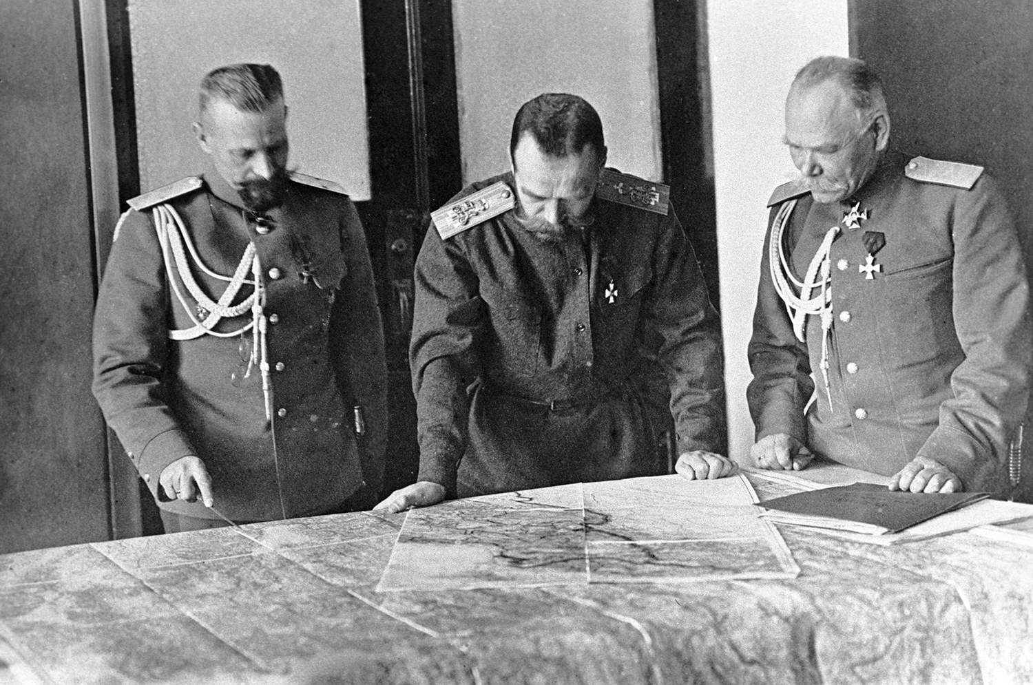 Какую роль сыграл генералитет российской армии в отречении Николая II -  Газета.Ru