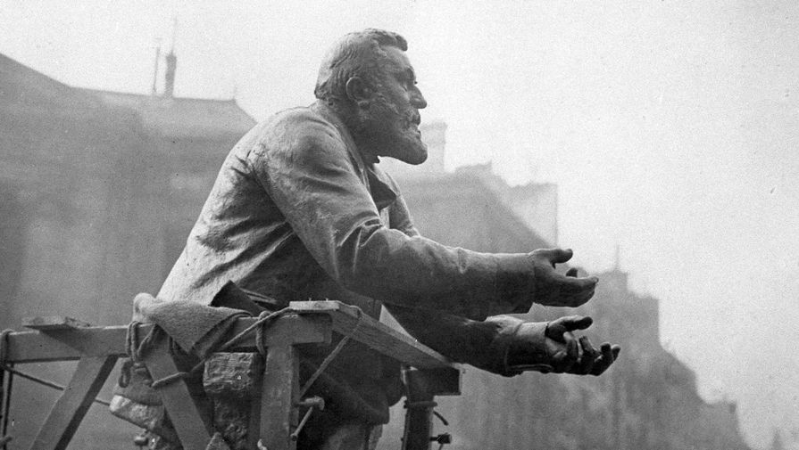 Статуя Жана Жореса в Париже, 1924 год