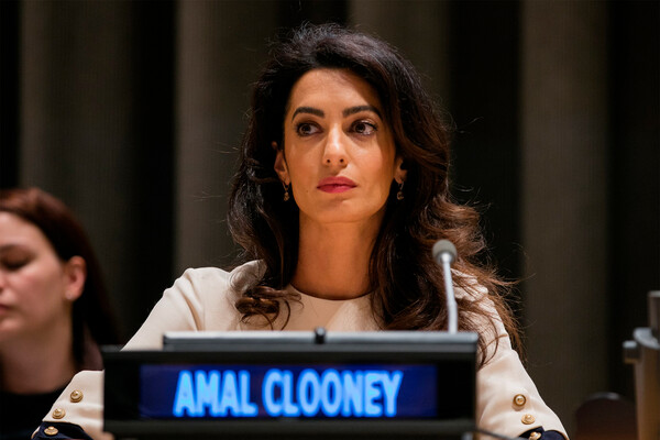 Амаль Клуни в&nbsp;штаб-квартире ООН в&nbsp;Нью-Йорке, 2016&nbsp;год
