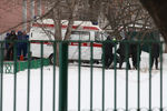 Машина скорой помощи возле московской школы №263