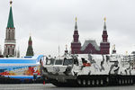Зенитно-ракетный комплекс «Тор М2» на базе вездехода ДТ-30 на военном параде на Красной площади
