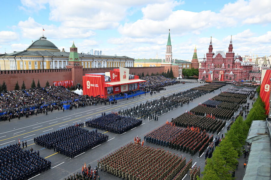 Парадные расчеты на&nbsp;Красной площади в&nbsp;Москве перед&nbsp;началом военного парада, посвященного 80-летию Победы в&nbsp;Великой Отечественной войне, 09&nbsp;мая 2025&nbsp;года