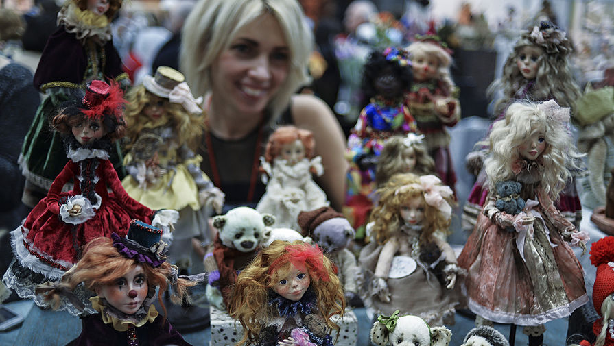 Куклы на&nbsp;12-й Международной выставке-ярмарке &laquo;Салон авторской куклы&raquo; в&nbsp;Москве