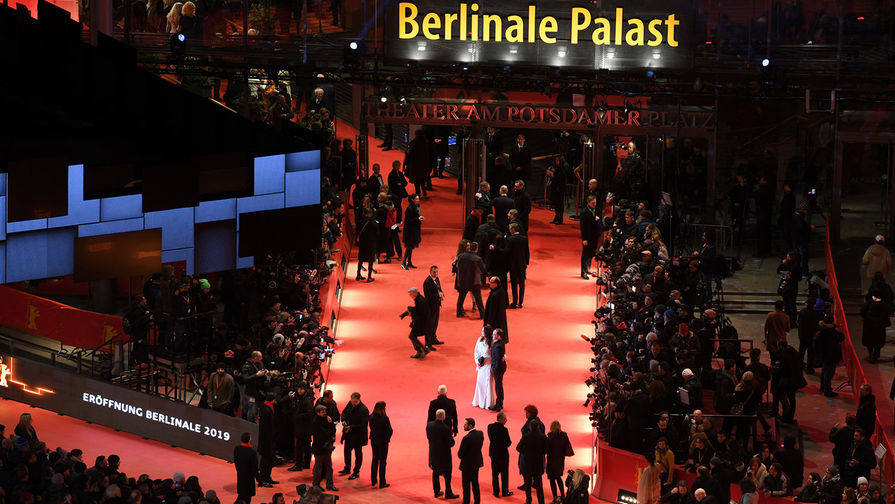 Вид на&nbsp;красную дорожку 69-го Берлинского кинофестиваля, 7 февраля 2019 года