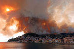 Лесные пожары на острове Эвия, в 160 км от Афин, 3 августа 2021 года
