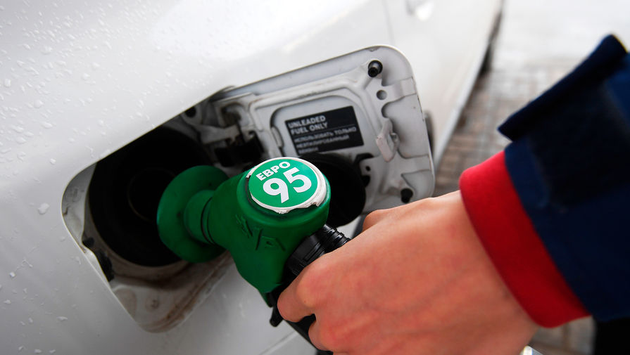 Цена бензина Аи-95 обновила рекорд 2024 года