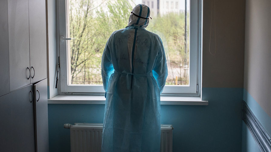 "Адские условия": почему увольняются российские медики