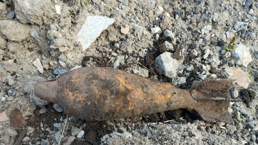 В Тюменской области нашли минометную мину на детской площадке