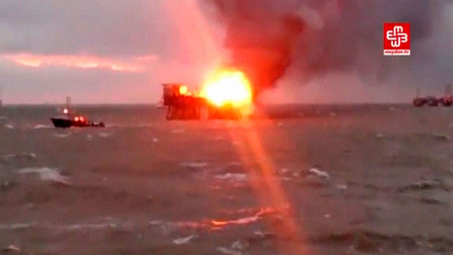 Пожар на&nbsp;платформе «Гюнешли» в&nbsp;Каспийском море