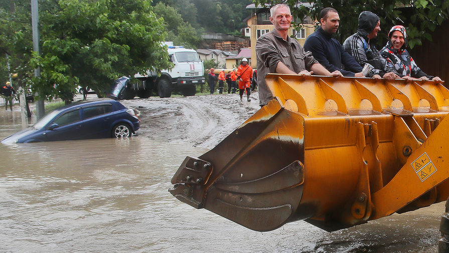 

Последствия наводнения в Сочи, 5 июля 2021 года

