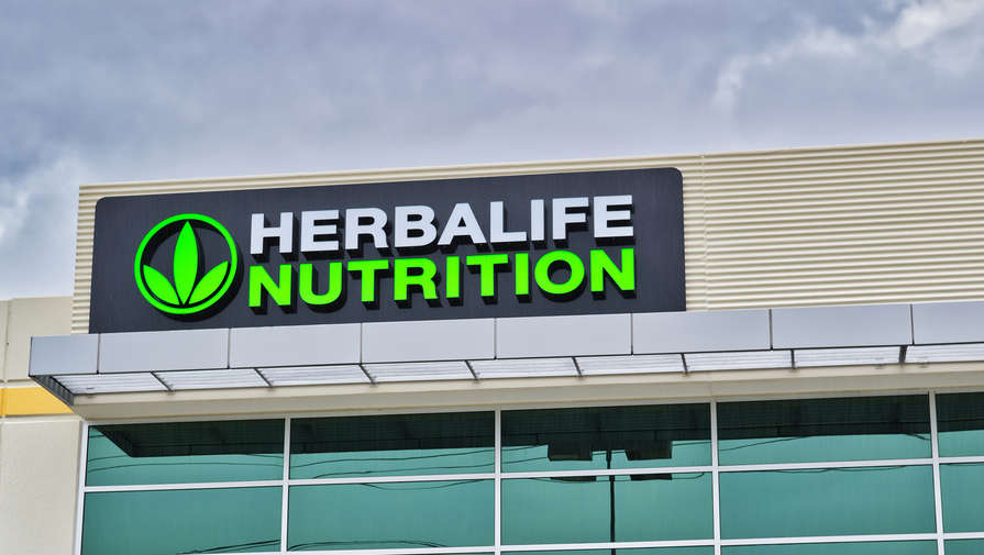 Компания Herbalife приостанавливает работу в России