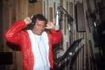 Хулио Иглесиас в студии звукозаписи в Майами, 1982 год
