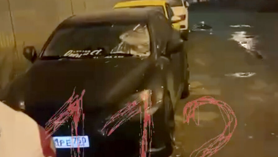 Неизвестный разбил 12 автомобилей в Красногорске