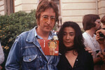 Джон Леннон и Йоко Оно на Каннском кинофестивале, 1971 год.