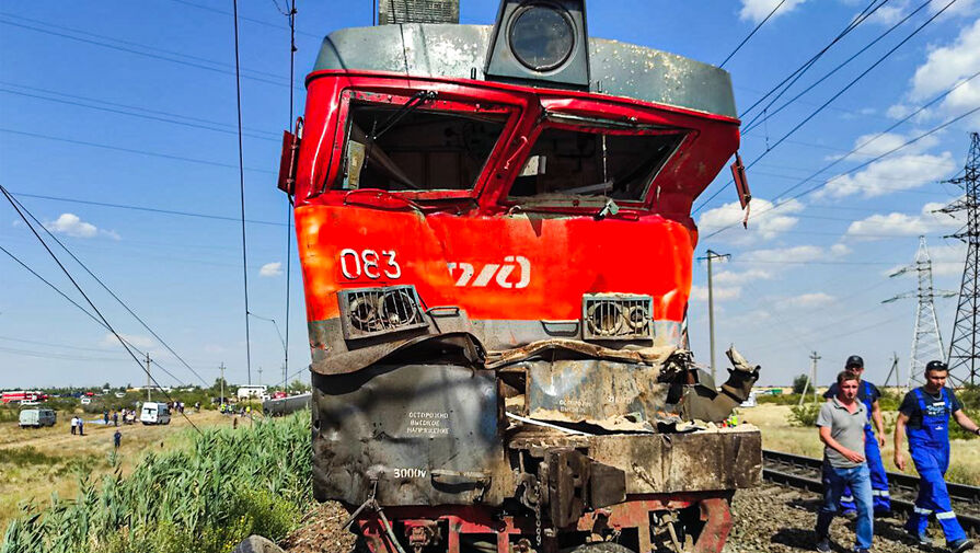 Всех пострадавших при крушении поезда под Волгоградом извлекли из вагонов