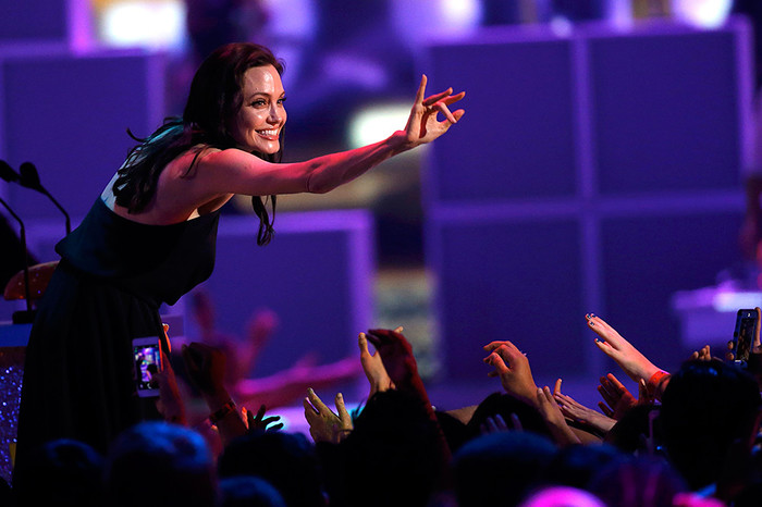 Лучшая кинозлодейка Анджелина Джоли