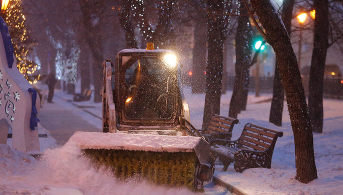 Уборка снега на Тверском бульваре