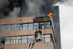 Пожар в бизнес-центре «Гранд Сетунь плаза» на западе Москвы, 3 июня 2022 года