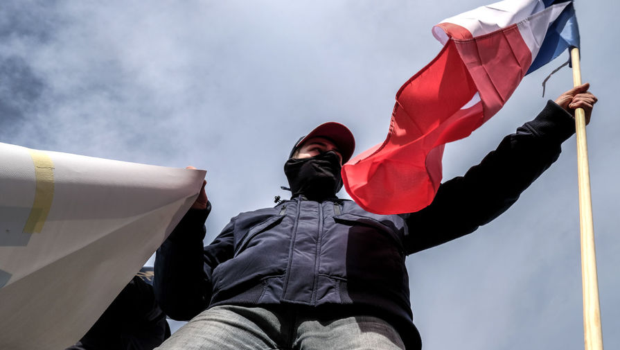 Сигнал для Ле Пен: во Франции запретили ультраправое движение