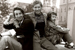 Леонид Ярмольник, Александр Абдулов и Андрей Макаревич (признан в РФ иностранным агентом), 1999 год