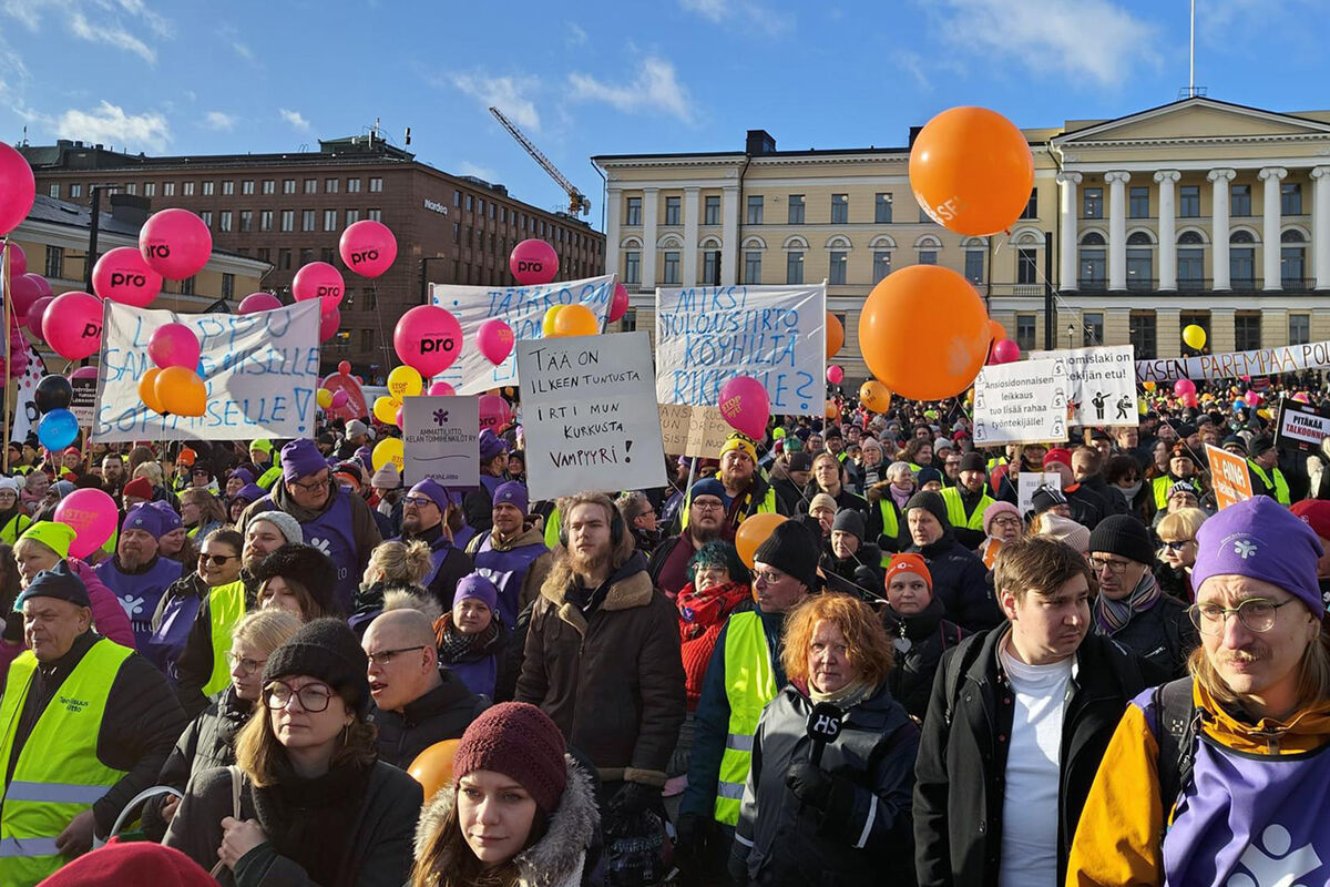 В Финляндии из-за забастовки может встать автобусное движение - Газета.Ru |  Новости