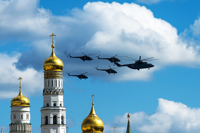 Репетиция воздушной части Парада Победы в Москве