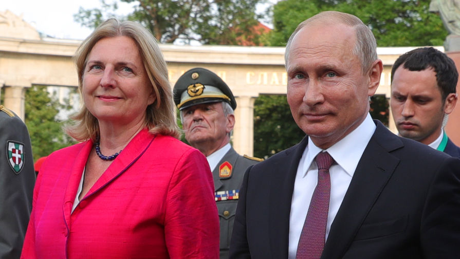 Президент России Владимира Путина и министр иностранных дел Австрии Карин Кнайсль