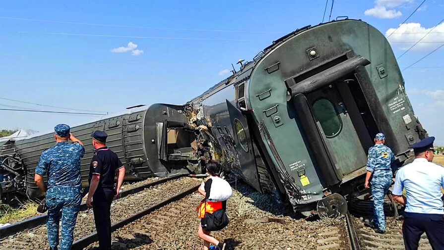 Пассажиры потерпевшего крушение поезда в Волгоградской области решили продолжить путь 