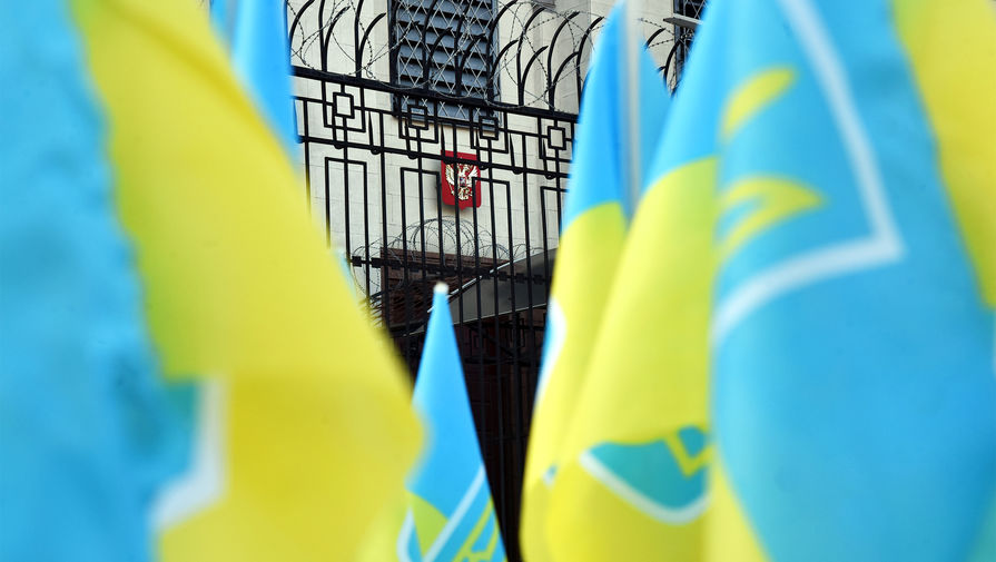 На Украине призвали конфисковать имущество Порошенко и Медведчука в пользу ВС страны