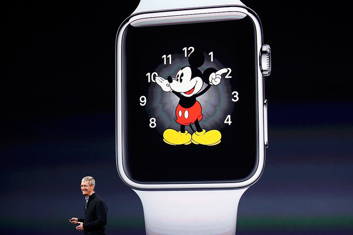 Тим Кук во время презентации Apple