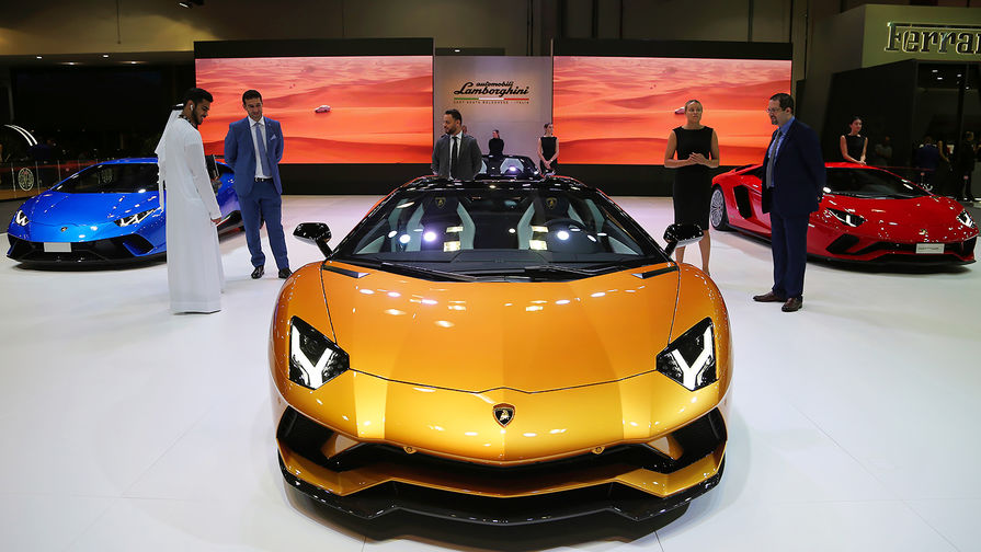 Стенд компании Lamborghini на&nbsp;Dubai Motor Show 2017