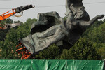 Снос памятника Освободителям Риги, 24 августа 2022 года 