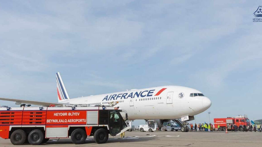 Самолет Air France экстренно сел из-за задымления на борту