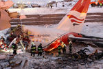 На месте крушения самолета Ту-204 у аэропорта Внуково, 29 декабря 2012 года
