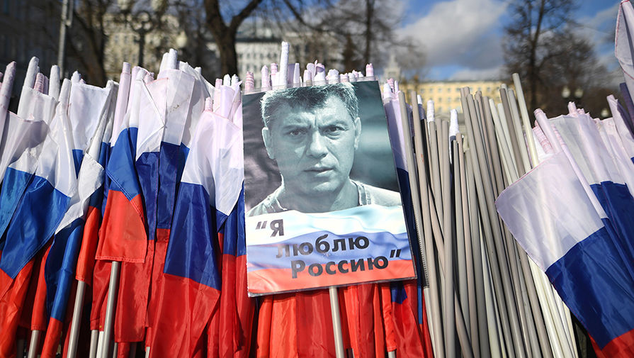 На&nbsp;марше памяти политика Бориса Немцова, приуроченном ко второй годовщине убийства политика