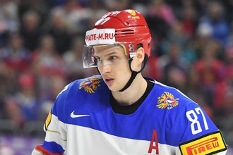 Игрок сборной России Вадим Шипачев в матче группового этапа чемпионата мира по хоккею 2017 между сборными командами Италии и России.