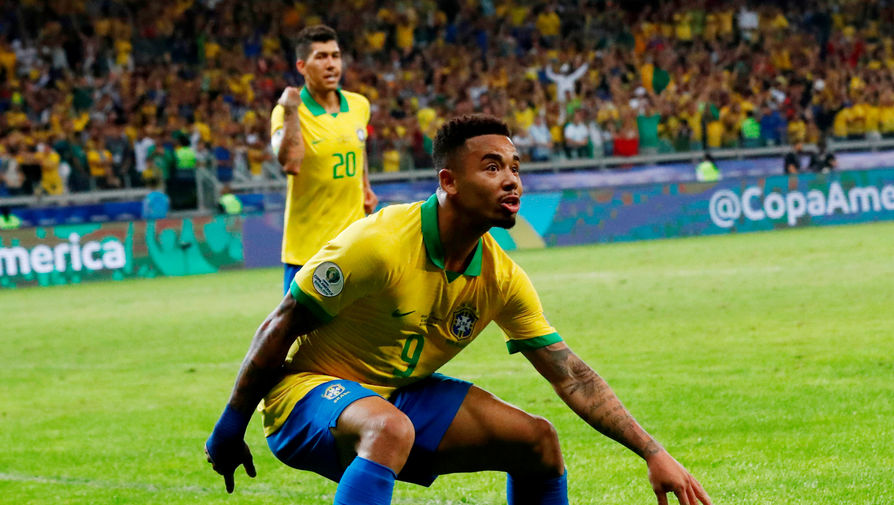Бразилия обыграла Колумбию на Кубке Америки, забив на десятой добавленной минуте