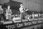 Режиссер телевикторины «Что? Где? Когда?» Владимир Ворошилов во время выступления в Мариуполе, 1989 год