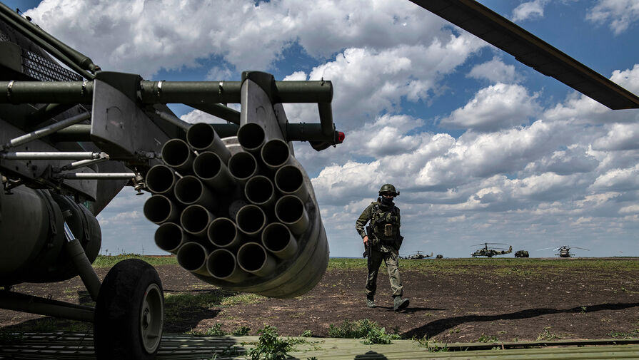 Минобороны России сообщило о сбитом вертолете Ми-8 украинской армии в районе Угледара