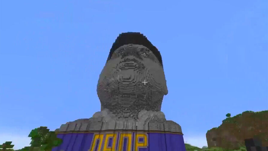 ЛДПР: сервер в Minecraft с памятником Жириновского не выдержал наплыва пользователей