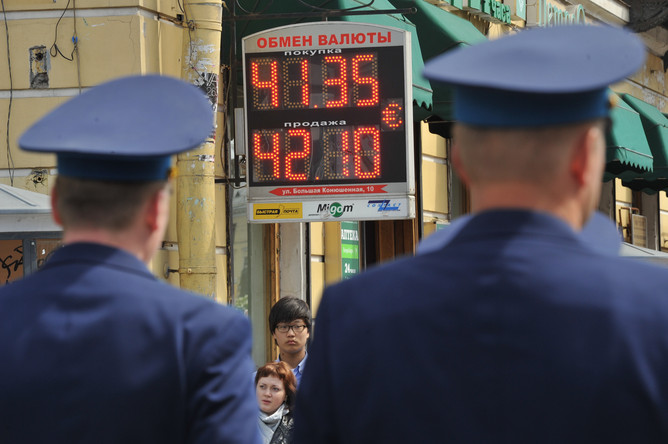 Российские полицейские обеспечат порядок на Евро