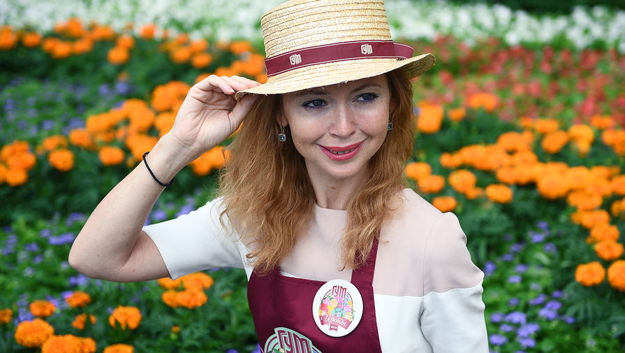 Елена Захарова на&nbsp;ежегодном Фестивале цветов в&nbsp;Государственном универсальном магазине (ГУМ) в&nbsp;Москве, 2019 год